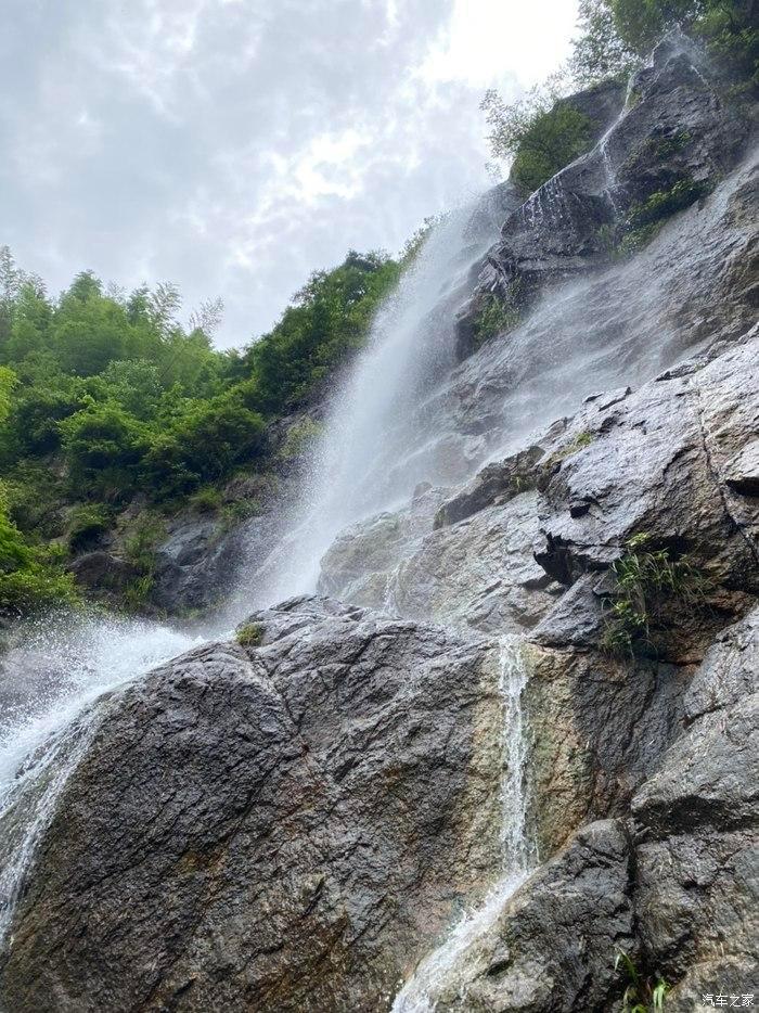 南京一骨科医生冲动打人，是像他说的没忍住还是早有预谋？游戏画面